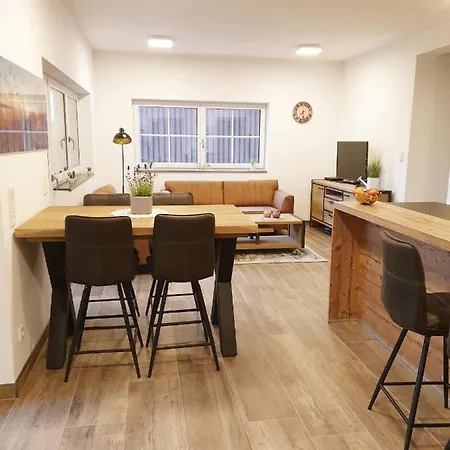 Schmiedbauergut Elixhausen, Mitten In Der